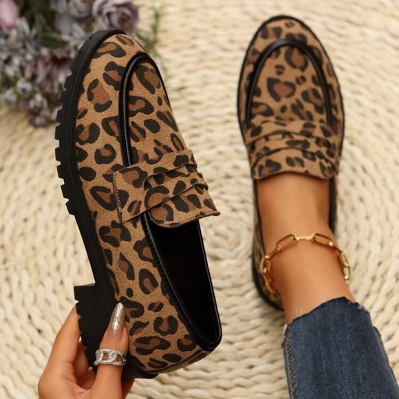 Rebellious Rose Shoes - Women's Fashion Leopard Print Slip-On Loafers, Anti-Slip Chunky Heel
